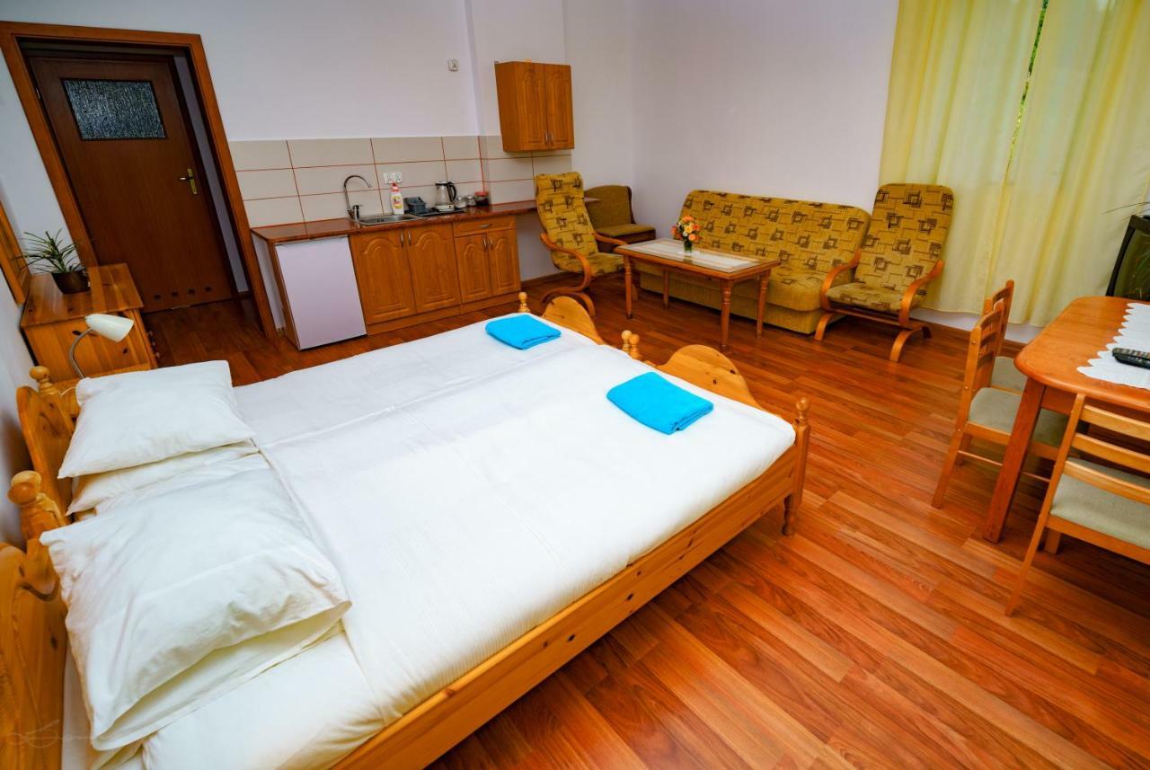 Isaan Ostrzyce Guest House Kültér fotó
